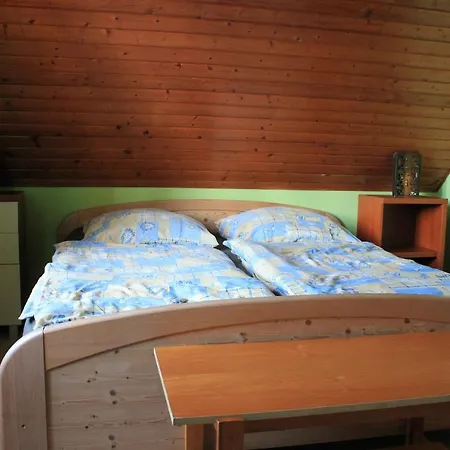 Lenke Apartmanhaz * בלטונללה