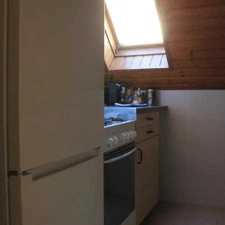 Lenke Apartmanhaz Διαμέρισμα *