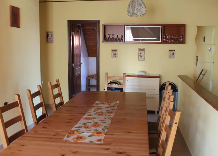 Lenke Apartmanhaz *