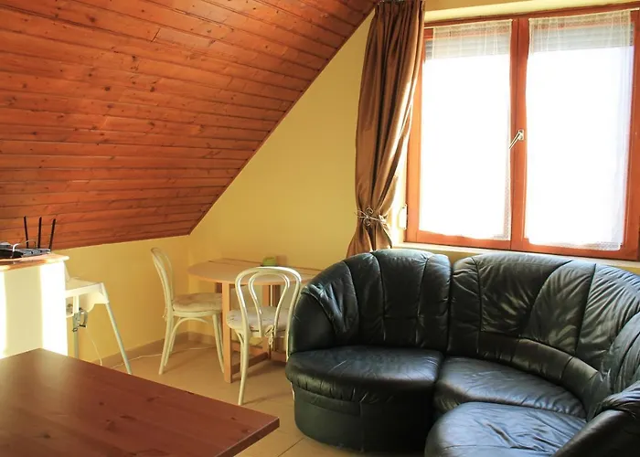 Lenke Apartmanhaz